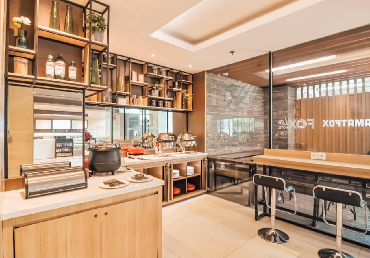 Fox Lite Grogol Jakarta Exterior photo