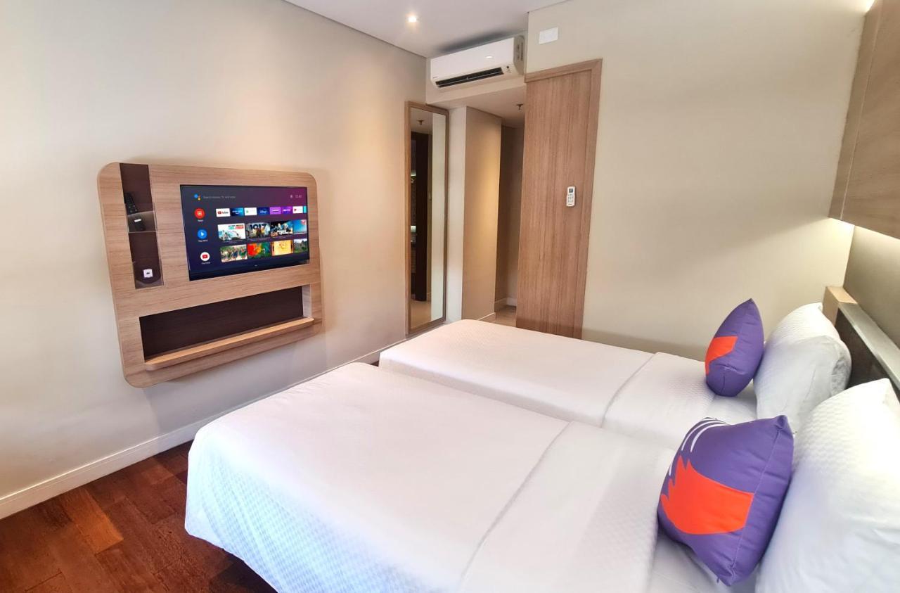 Fox Lite Grogol Jakarta Exterior photo